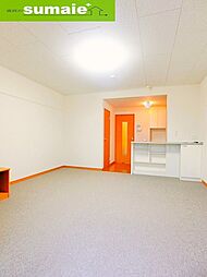 レオパレスＮＩＳＨＩＮＯＯＫＡ 1階ワンルームのリビング/ダイニング