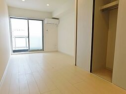 リブリ・エクレール 102 1階1Kのリビング/ダイニング