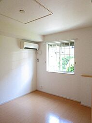 JR中央線 八王子駅 バス15分 神社前下車 徒歩5分の賃貸アパート 1階2DKのリビング/ダイニング