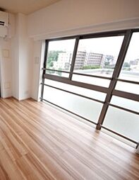 ルクレ志村坂上 5階1Kのリビング/ダイニング