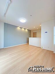 Ｄ-ＲＯＯＭ　Ｗ・Ｈ 2階1LDKのリビング/ダイニング