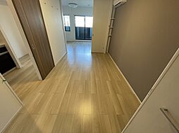 エクセレンス　ジーニアス 1階1LDKのリビング/ダイニング