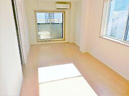 シャンポール調布 302 3階1LDKのリビング/ダイニング