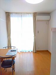 レオパレスハポネスIII 1階1Kのリビング/ダイニング