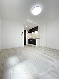 ジーメゾン高石千代田 3階1LDKのリビング/ダイニング