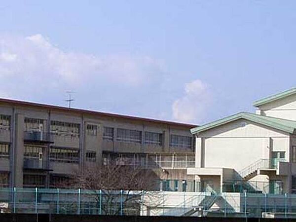 画像26:河内長野市立千代田中学校 1270m