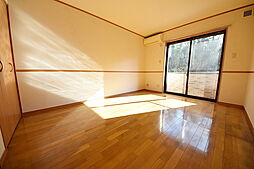 クレストヒル 203 2階1Kのリビング/ダイニング