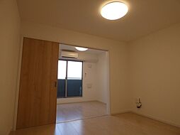 ルミエール A棟 2階1LDKのリビング/ダイニング