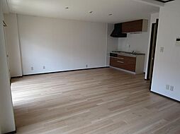 ブラウンレジデンス 3階2LDKのリビング/ダイニング