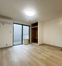 グランデール三井 2階ワンルームのリビング/ダイニング