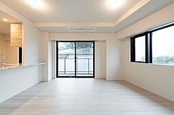 東京メトロ南北線 麻布十番駅 徒歩5分の賃貸マンション 3階2LDKのリビング/ダイニング