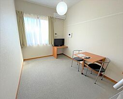 レオパレスtachibana 2階1Kのリビング/ダイニング