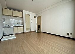 トクスケマンション 3階ワンルームのリビング/ダイニング