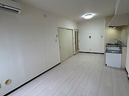 PURE GOLD 4階2LDKのリビング/ダイニング