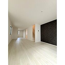 4274さいたま市東大成町3期2棟2号棟 1階3LDKのリビング/ダイニング