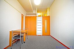 レオパレスカトレア 2階1Kのリビング/ダイニング