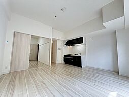 クアドリフォリエブルー 503 5階1LDKのリビング/ダイニング