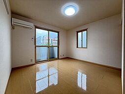 フローラ 101 1階1Kのリビング/ダイニング