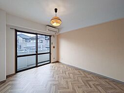 ウィン読売ランド 3階ワンルームのリビング/ダイニング