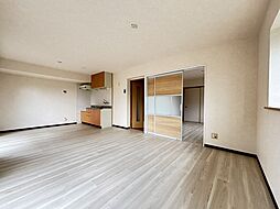 JR横浜線 橋本駅 バス27分 田名バスターミナル下車 徒歩8分の賃貸マンション 3階3LDKのリビング/ダイニング