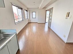 シャローム 3階2LDKのリビング/ダイニング