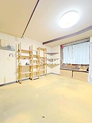 三井西原定期貸家 5LDKのリビング/ダイニング