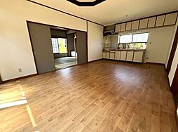 市川市柏井町貸し戸建 1階4LDKのリビング/ダイニング