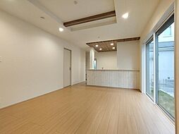 ＢＬＯＯＭＩＮＧ ＭＡＩＳＯＮ羽村市羽中 4LDKのリビング/ダイニング