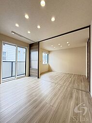 Vrai Soleil 1階1LDKのリビング/ダイニング