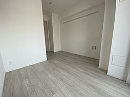 JR総武線 市川駅 徒歩6分の賃貸マンション 8階1Kのリビング/ダイニング