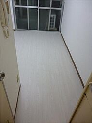 ホワイトハウスA 3階ワンルームのリビング/ダイニング