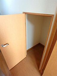 レオパレスＹＯＳＨＩＮＯ（21237） 206 2階1Kのリビング/ダイニング