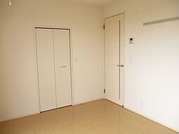 オッツ新鎌ヶ谷 2階1Kのリビング/ダイニング