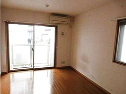 ペニンシュラ・コマゴメ 2階1Kのリビング/ダイニング