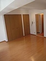 恵比寿アーバンハウス 2階ワンルームのリビング/ダイニング