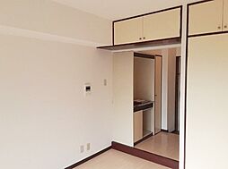 ユーハイム 1階ワンルームのリビング/ダイニング