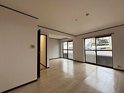 JR紀勢本線 宮前駅 徒歩21分の賃貸アパート 2階2SLKのリビング/ダイニング