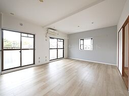 パインクレストふじみ野 3階2LDKのリビング/ダイニング