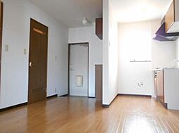 Bee アムール 2階2DKのリビング/ダイニング