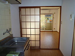 プリムローズ 2階1Kのリビング/ダイニング