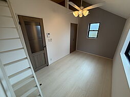 シード新百合ヶ丘A棟 202 2階1Kのリビング/ダイニング