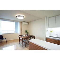 ＴＨＥ　ＴＯＫＹＯ　ＴＯＷＥＲＳ　ＭＩＤＴＯＷＥＲ 2717 27階2LDKのリビング/ダイニング