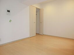 JR総武本線 市川駅 徒歩2分の賃貸マンション 7階1Kのリビング/ダイニング