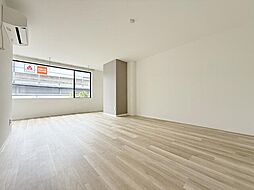 コスモビル 2階ワンルームのリビング/ダイニング