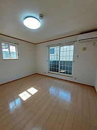 オークフラッツ 201 2階1Kのリビング/ダイニング