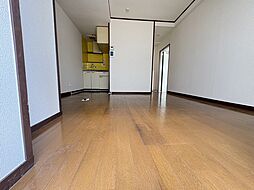 DGマンション1 101 1階ワンルームのリビング/ダイニング