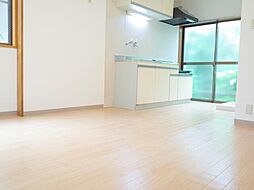 和田荘 1階ワンルームのリビング/ダイニング