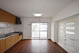 プレリュード東那珂 205 2階4DKのリビング/ダイニング