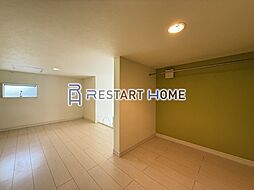 オリーブテラス神戸 2階ワンルームのリビング/ダイニング