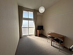 レオパレスレジデンス 3階1Kのリビング/ダイニング